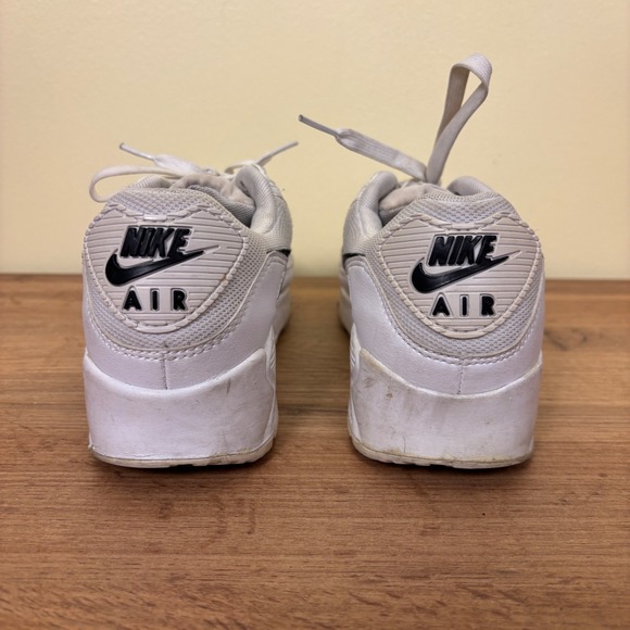NIKE Air Max 90 Sneakers Womens Size 8 White Black DH8010 101 Athletic Comfort - Picture 11 of 13
